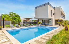Nice Home In Pula With Kitchen